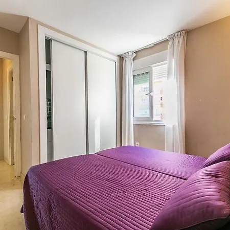 83-beachfront Apartment, 公寓 丰希罗拉