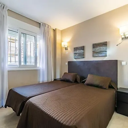 83-beachfront Apartment,