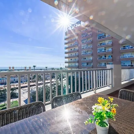 83-beachfront Apartment, * פואנגירולה