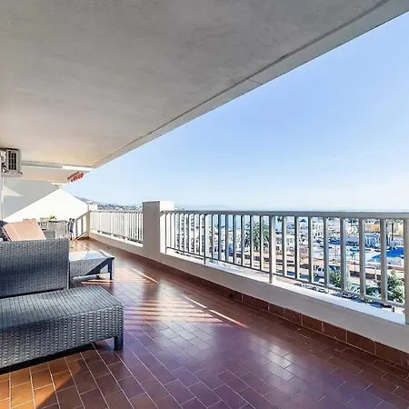 83-beachfront Apartment, דירה
